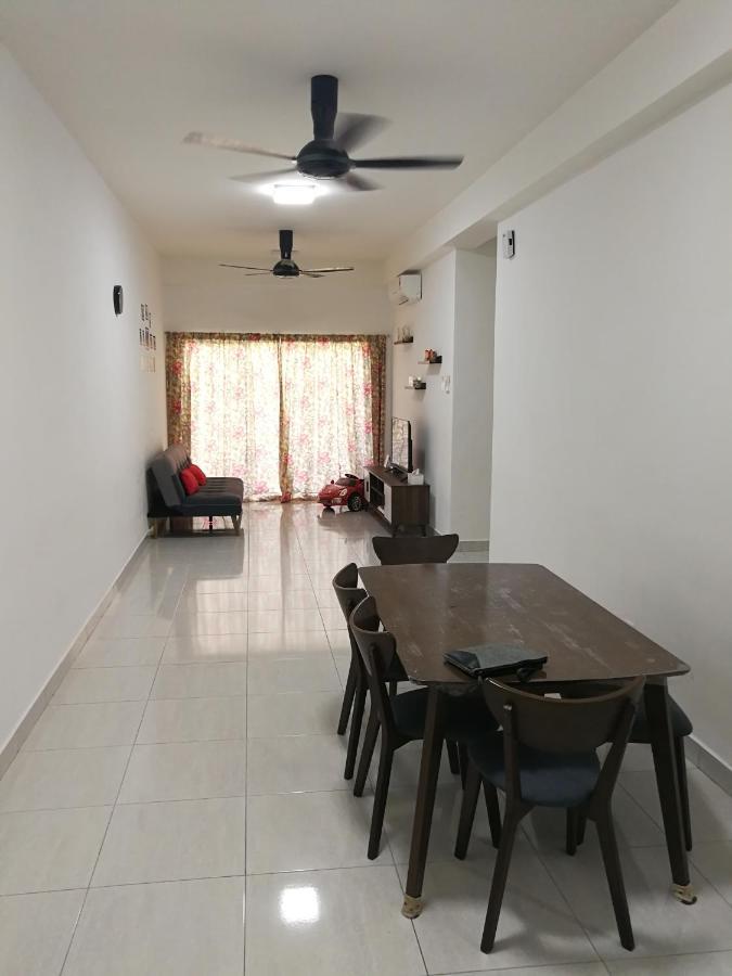 Bsp21 Apartamento Jenjarum Exterior foto