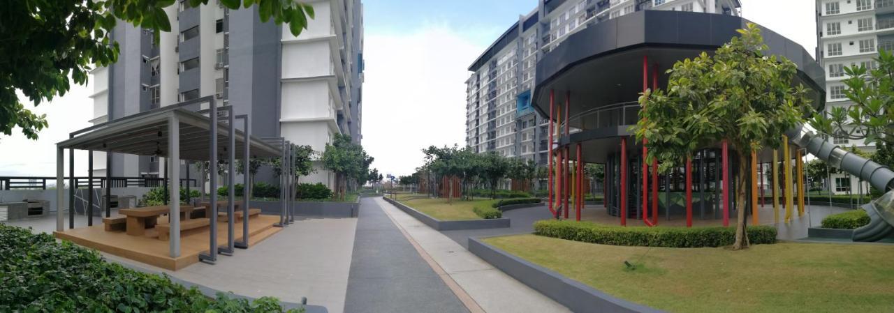 Bsp21 Apartamento Jenjarum Exterior foto