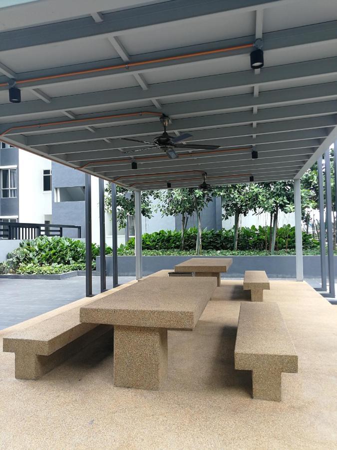 Bsp21 Apartamento Jenjarum Exterior foto