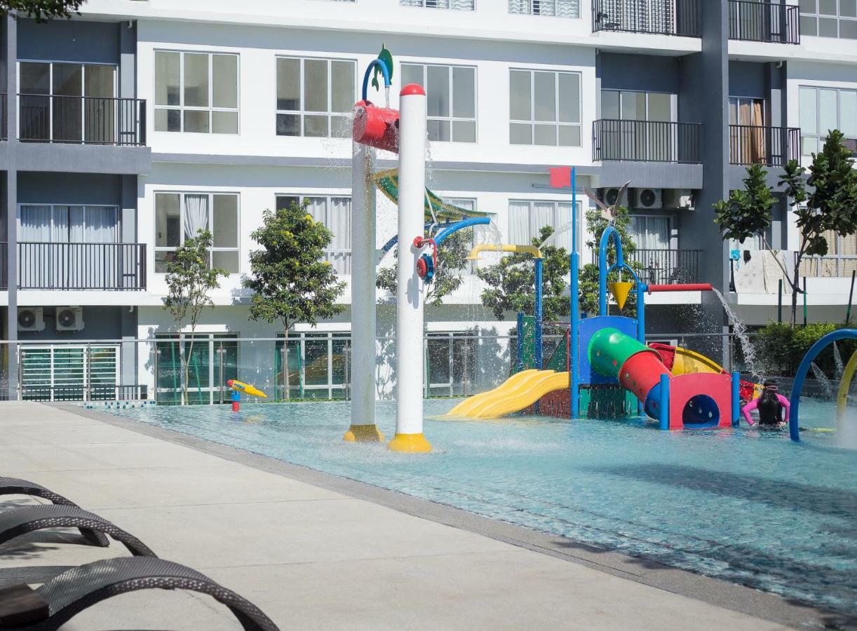 Bsp21 Apartamento Jenjarum Exterior foto